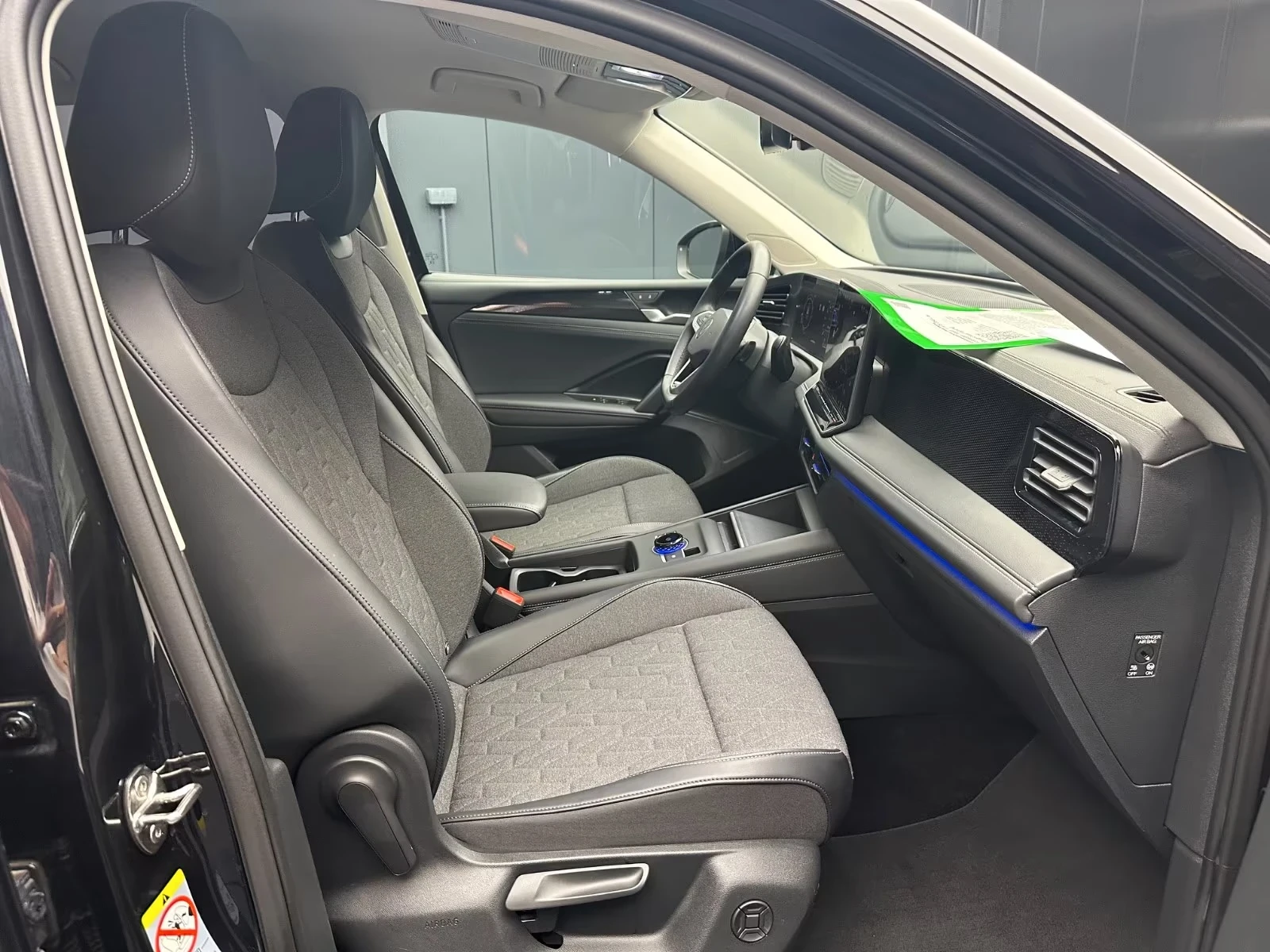 VW Tiguan 1.5 eTSI DSG Life * Design-Paket* 18Zoll* IQ, снимка 8 - Автомобили и джипове - 55679084