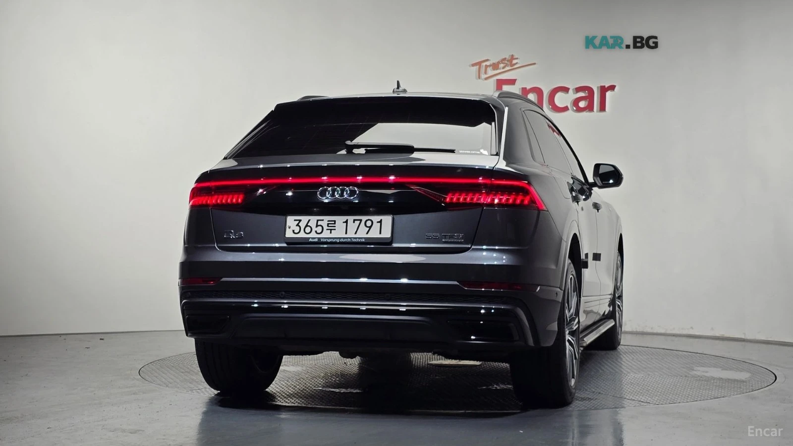 Audi Q8 55TFSI/QUATTRO/PREMIUM/DRIVE-ASSISTS, снимка 4 - Автомобили и джипове - 55728771