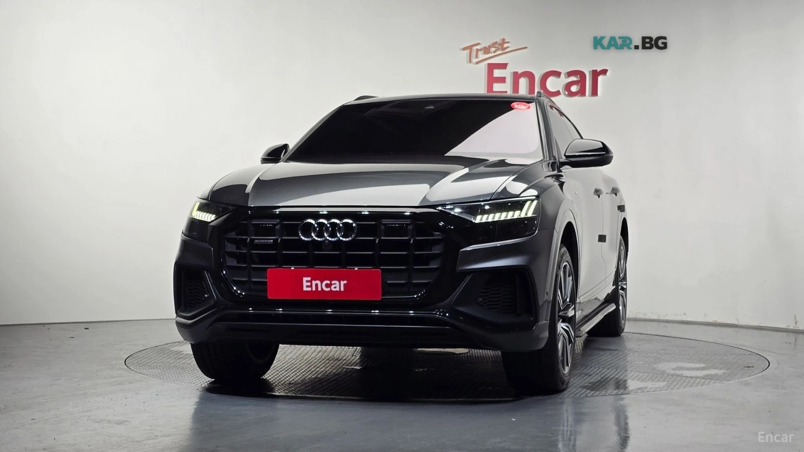 Audi Q8 55TFSI/QUATTRO/PREMIUM/DRIVE-ASSISTS, снимка 2 - Автомобили и джипове - 55728771
