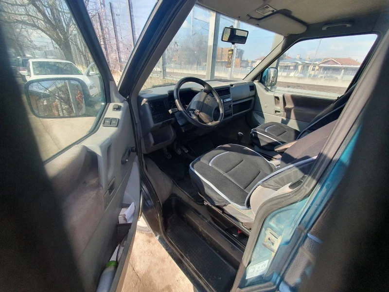 VW Transporter, снимка 13 - Бусове и автобуси - 49389311