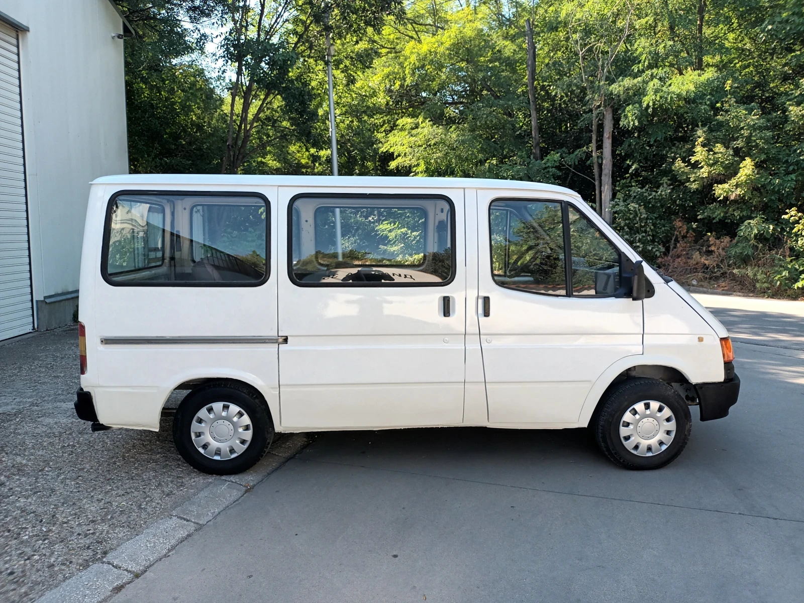 Ford Transit 2.5 D 8+ 1 - изображение 3