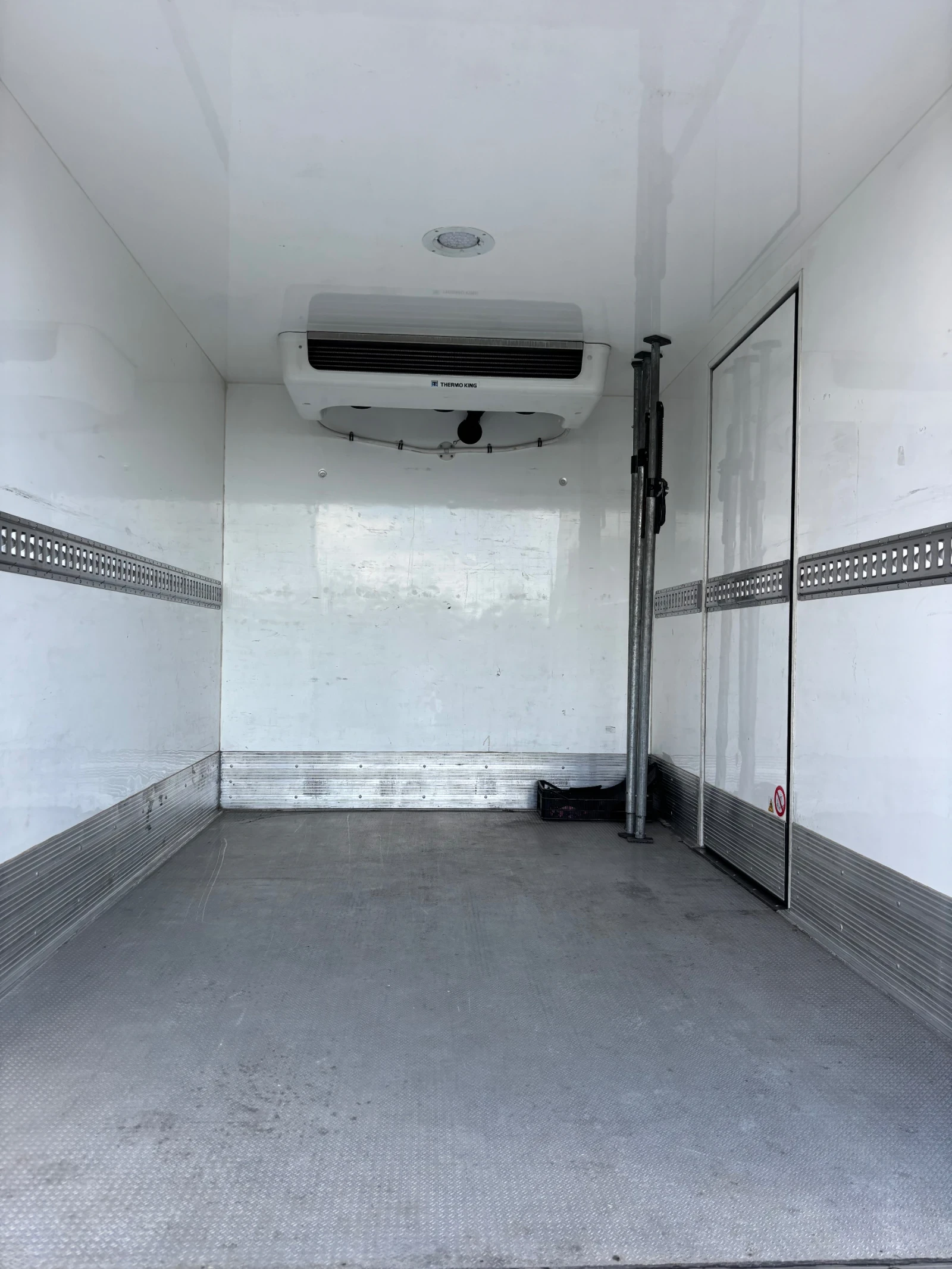Renault Master КАТО НОВ, снимка 6 - Бусове и автобуси - 55157189