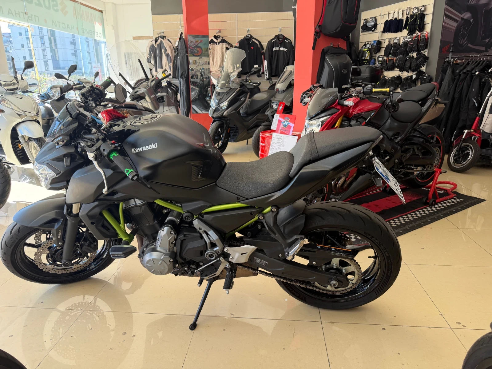 Kawasaki Z Z650 10000km. A2 35KW, снимка 5 - Мотоциклети и мототехника - 55622414