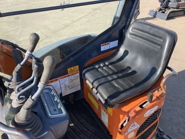 Багер Hitachi ZX15UR / ПЕРФЕКТЕН / ОЧАКВАН ВНОС !, снимка 7 - Индустриална техника - 53163098