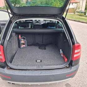 Skoda Octavia Scout, снимка 13