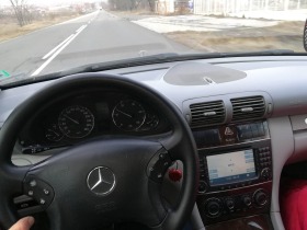 Mercedes-Benz C 220, снимка 7 - Автомобили и джипове - 44816484