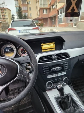 Mercedes-Benz C 220 Фейслифт, снимка 12