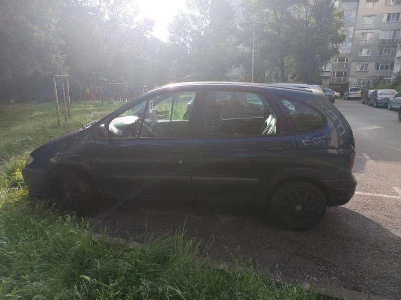 Renault Scenic 1.6Е АГУ, снимка 3 - Автомобили и джипове - 47392590