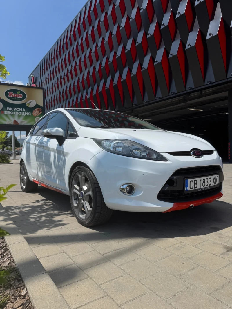 Ford Fiesta 1.2 126000!!!, снимка 2 - Автомобили и джипове - 52438281