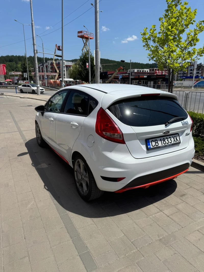 Ford Fiesta 1.2 126000!!!, снимка 5 - Автомобили и джипове - 52438281