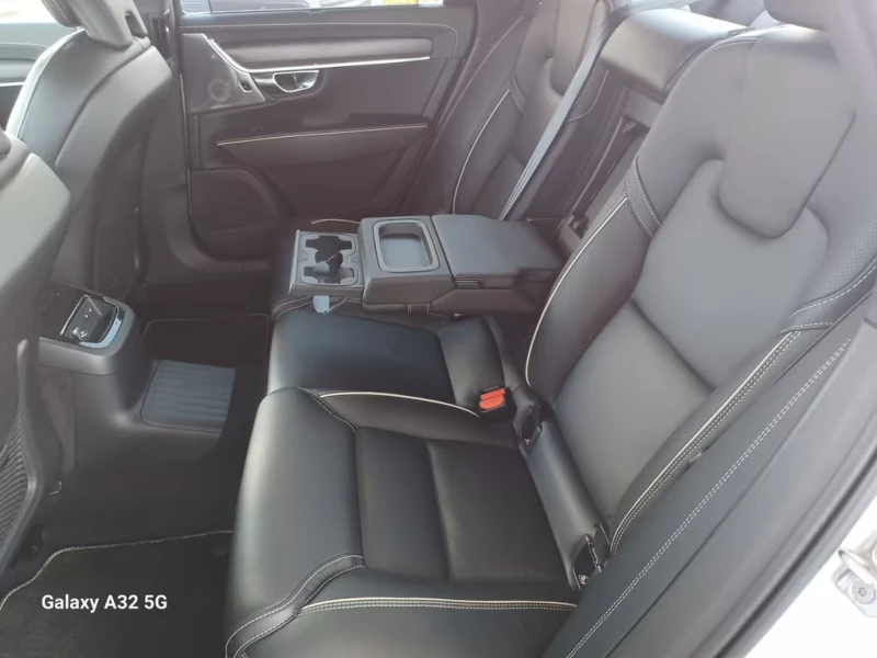 Volvo S90 R-DESIGN/392HP/MEMO/B&W/360/AHK/HUD/NAVI/323g, снимка 15 - Автомобили и джипове - 51723529