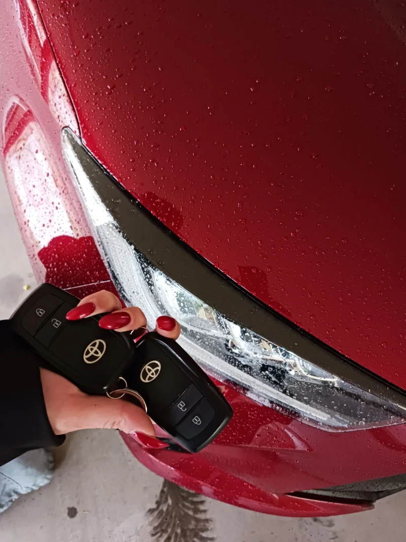 Toyota Yaris 1.5 Chia, снимка 12 - Автомобили и джипове - 52547316