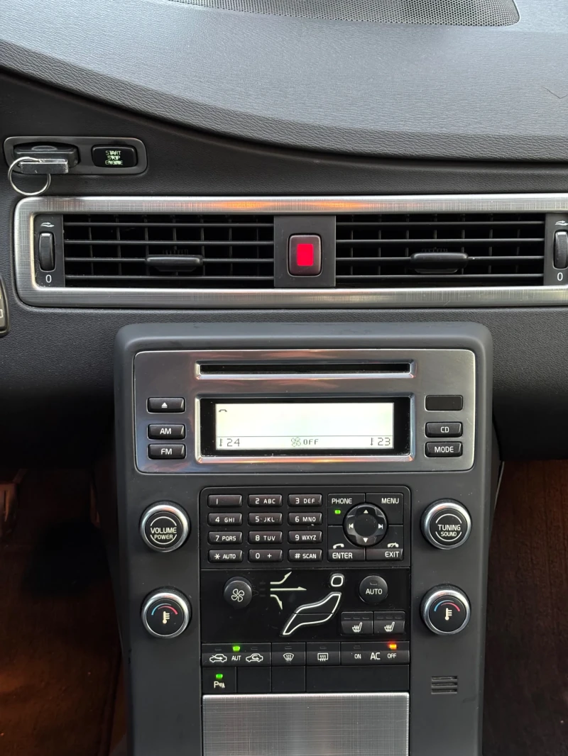 Volvo V70 2.0D 136к.с, снимка 9 - Автомобили и джипове - 52297469