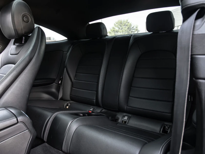 Mercedes-Benz C 300 Coupe* 4MATIC* АвтоКредит* (Цена до БГ), снимка 7 - Автомобили и джипове - 53237887