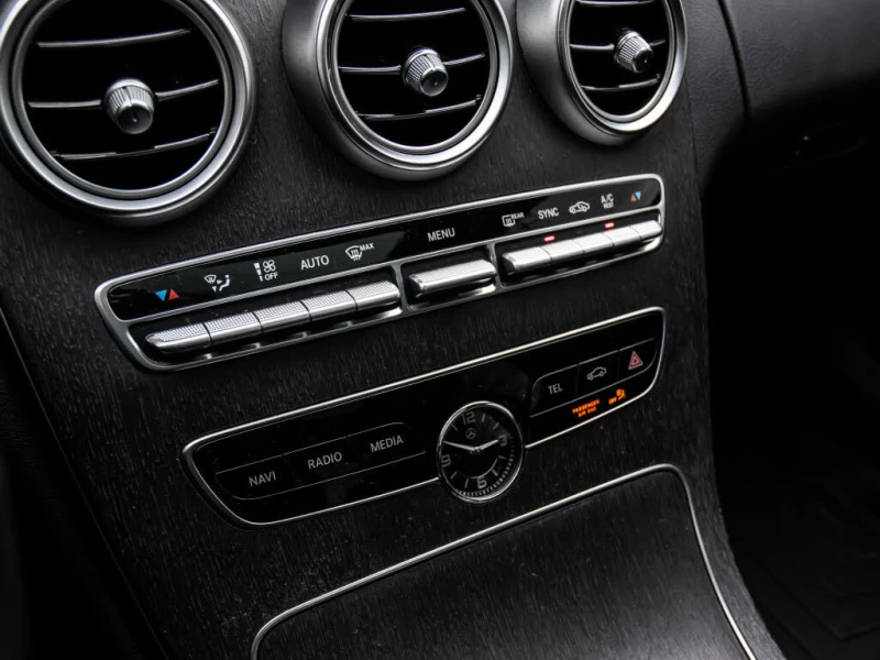 Mercedes-Benz C 300 Coupe* 4MATIC* АвтоКредит* (Цена до БГ), снимка 11 - Автомобили и джипове - 53237887
