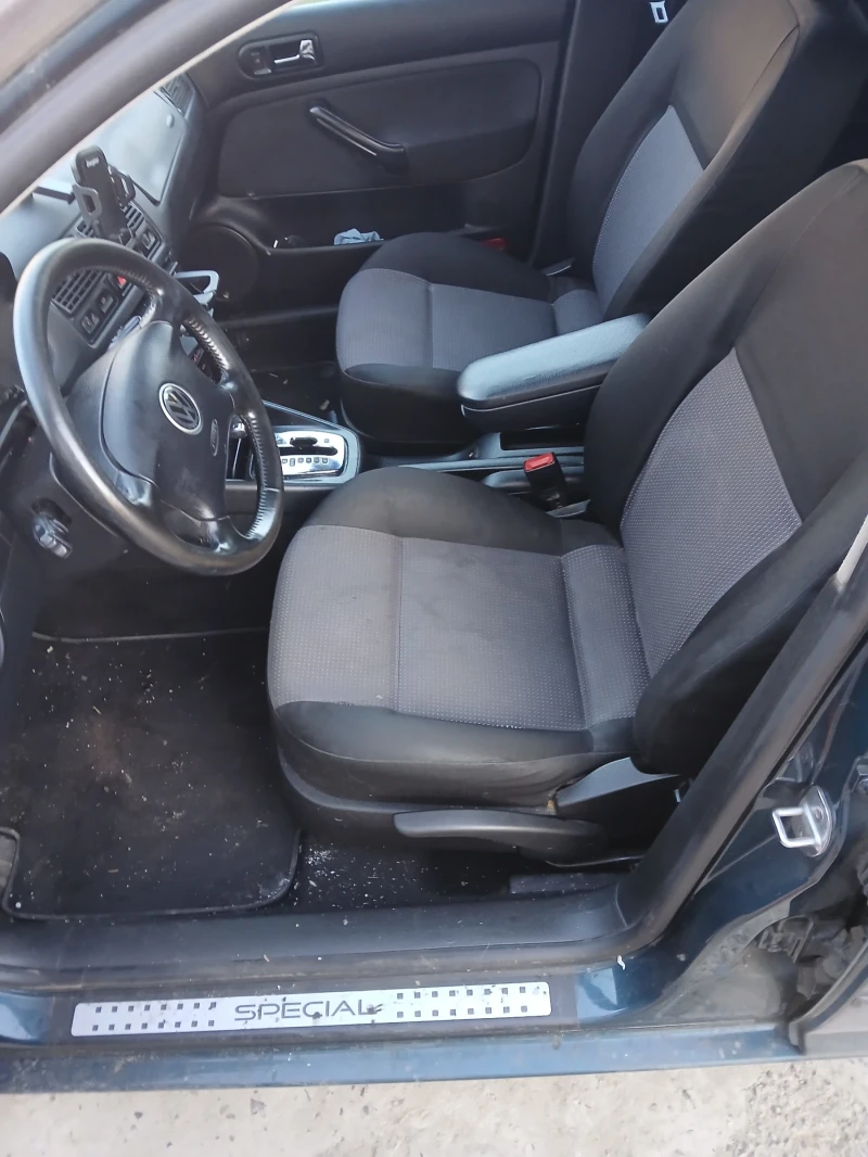 VW Golf 1.9 tdi 131k, снимка 5 - Автомобили и джипове - 53291924