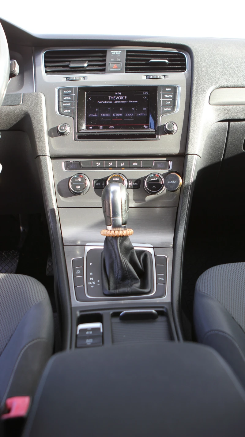 VW Golf 1.6TDi Variant, снимка 14 - Автомобили и джипове - 53457314