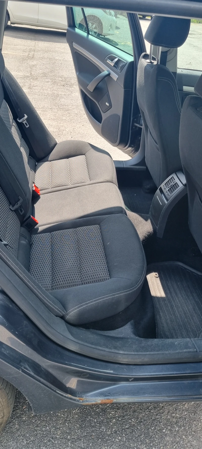 Skoda Octavia 1.6 TDI 4x4 105 к.с. FACELIFT, снимка 12 - Автомобили и джипове - 53480609