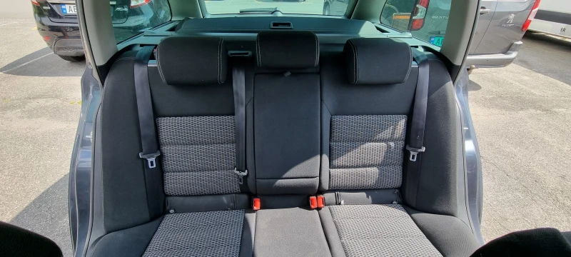 Skoda Octavia 1.6 TDI 4x4 105 к.с. FACELIFT, снимка 11 - Автомобили и джипове - 53480609