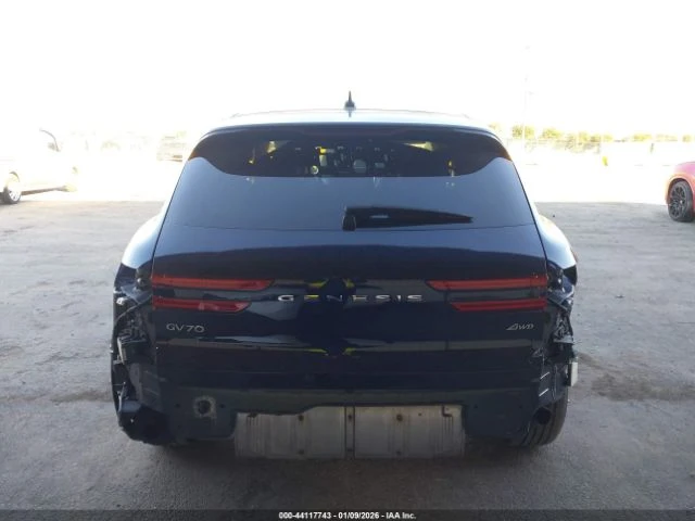 Genesis GV70 * 2.5T* AWD* КОЖА* LED* CAMERA*  - изображение 6