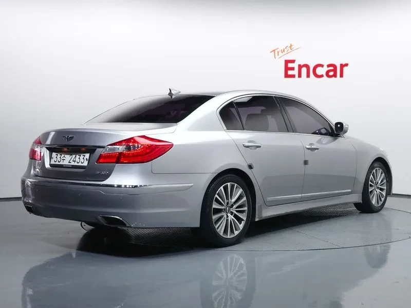 Hyundai Genesis 3.3, снимка 2 - Автомобили и джипове - 54618190