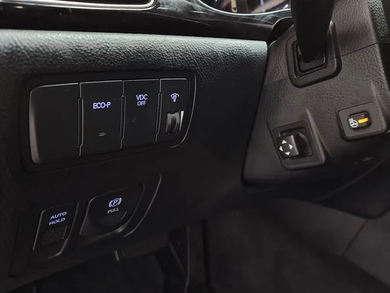 Hyundai Genesis 3.3, снимка 16 - Автомобили и джипове - 54618190