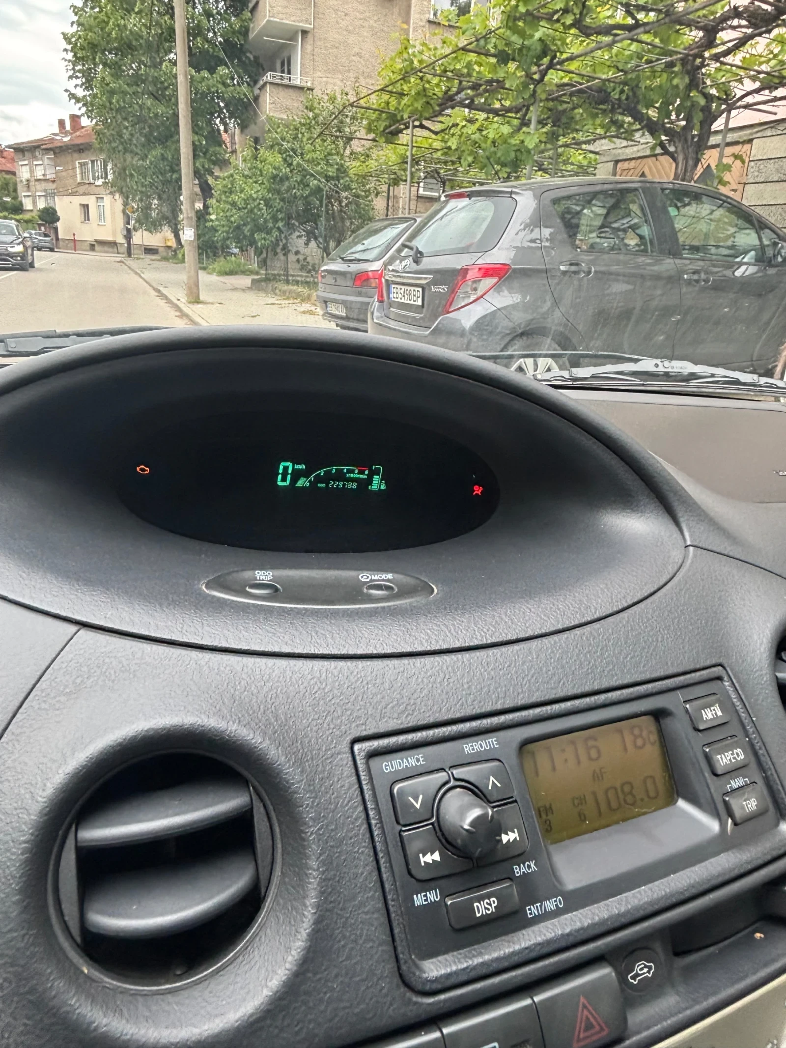 Toyota Yaris 1.4 D4D - изображение 8