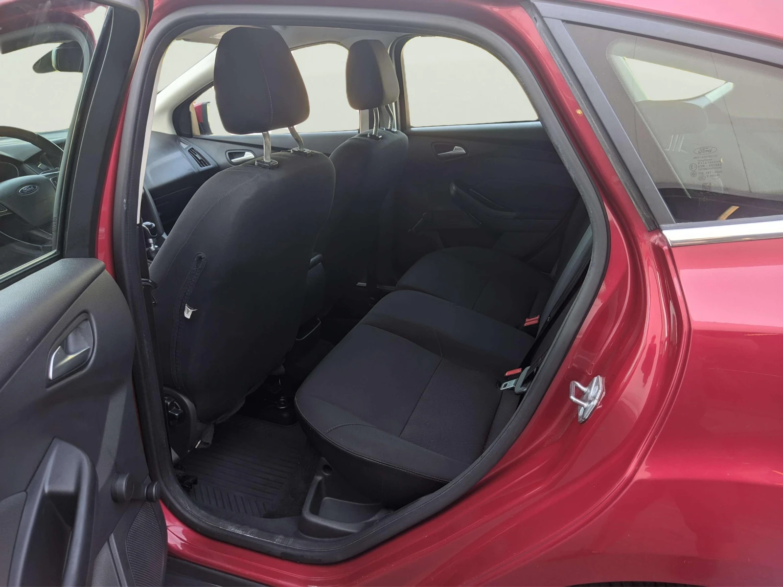 Ford Focus 1.0 EcoBoost - изображение 8