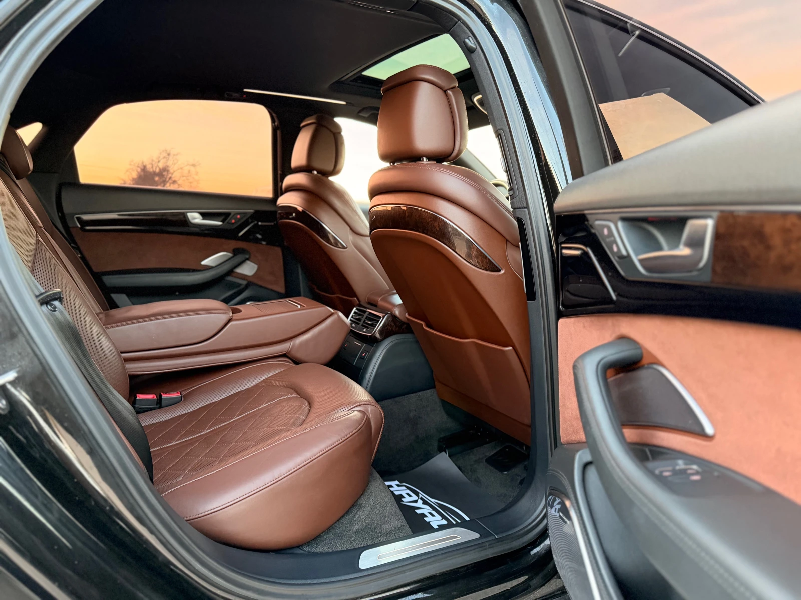 Audi A8 4.2TDI= QUATTRO= EXCLUSIVE= DISTRONIC= B&0= NIGHT  | Mobile.bg   11