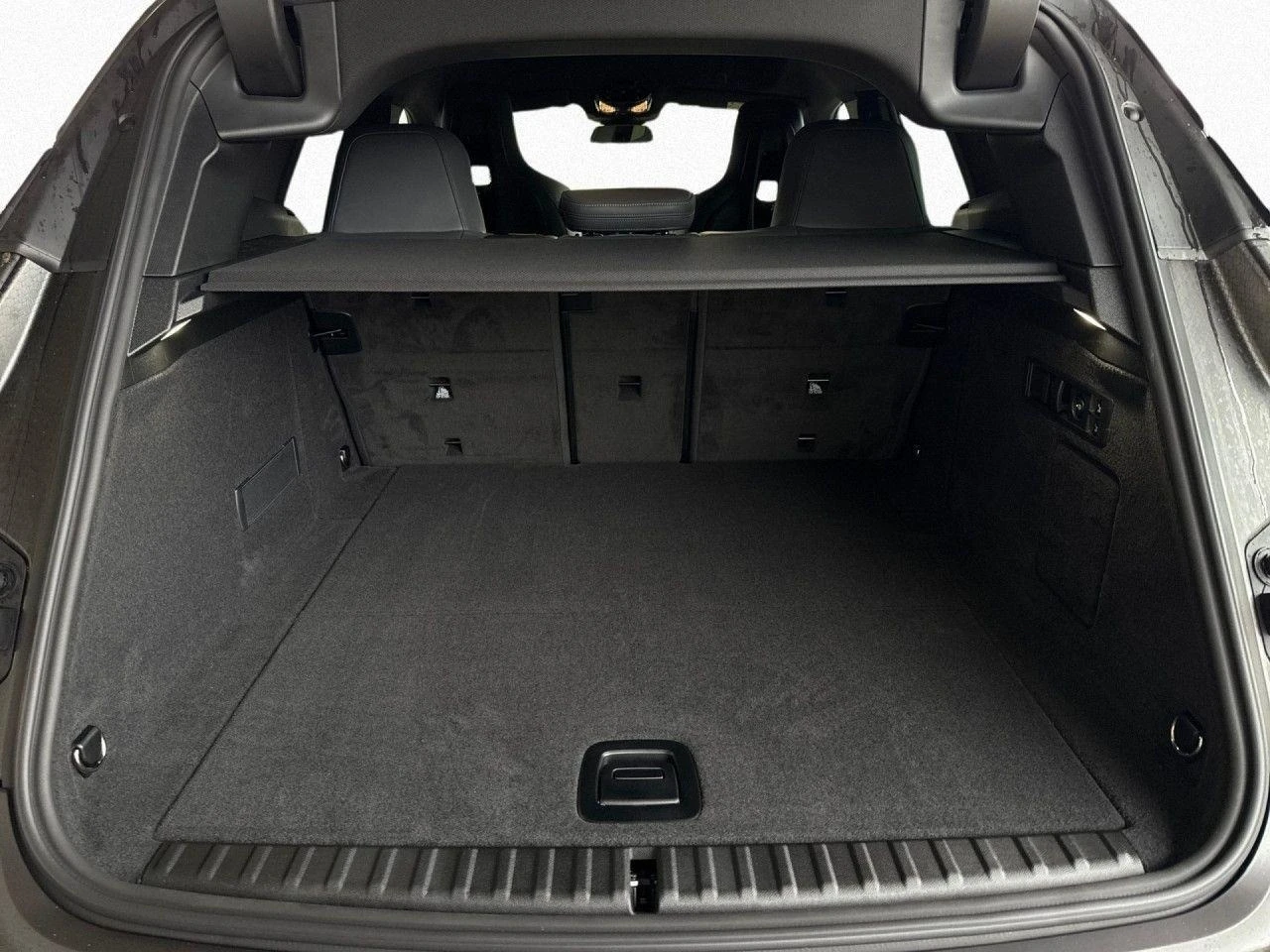 BMW iX M70/FACELIFT/ICONIC GLOW/H&K/SKY LOUNGE/360/LED/ | Mobile.bg   14