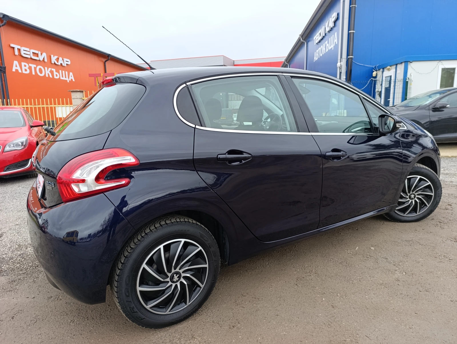 Peugeot 208 1.2i SST | Mobile.bg � ����������� 3