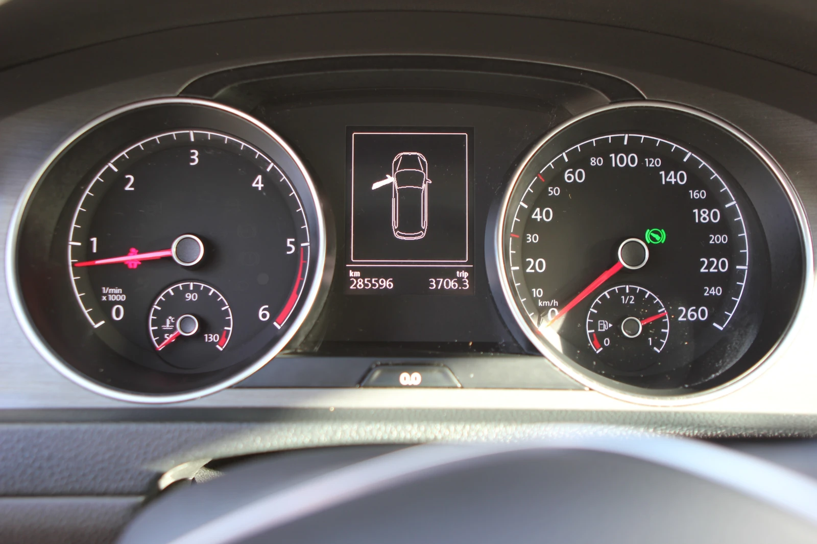 VW Golf 1.6TDi Variant, снимка 15 - Автомобили и джипове - 53584041