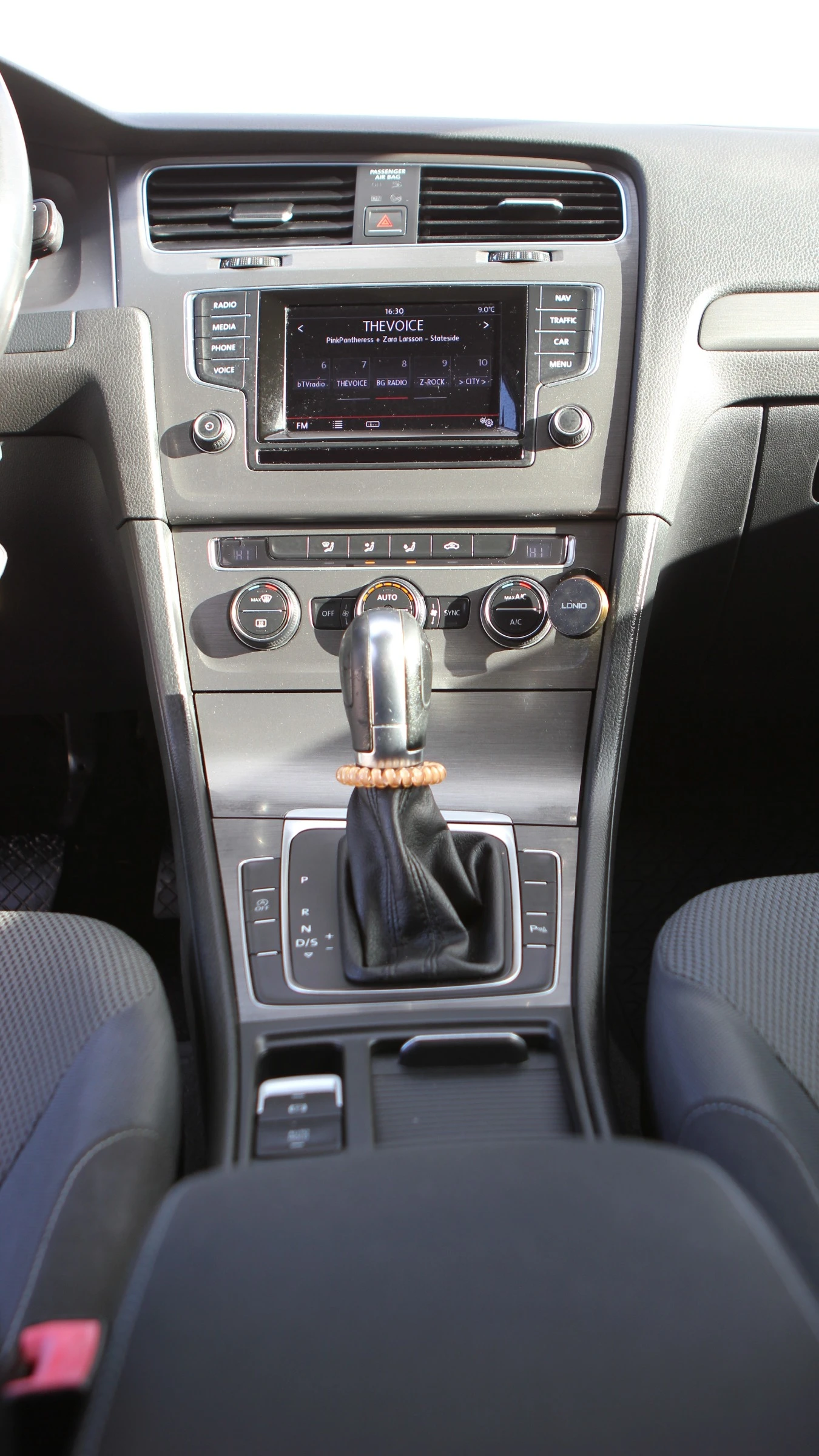 VW Golf 1.6TDi Variant, снимка 14 - Автомобили и джипове - 53584041