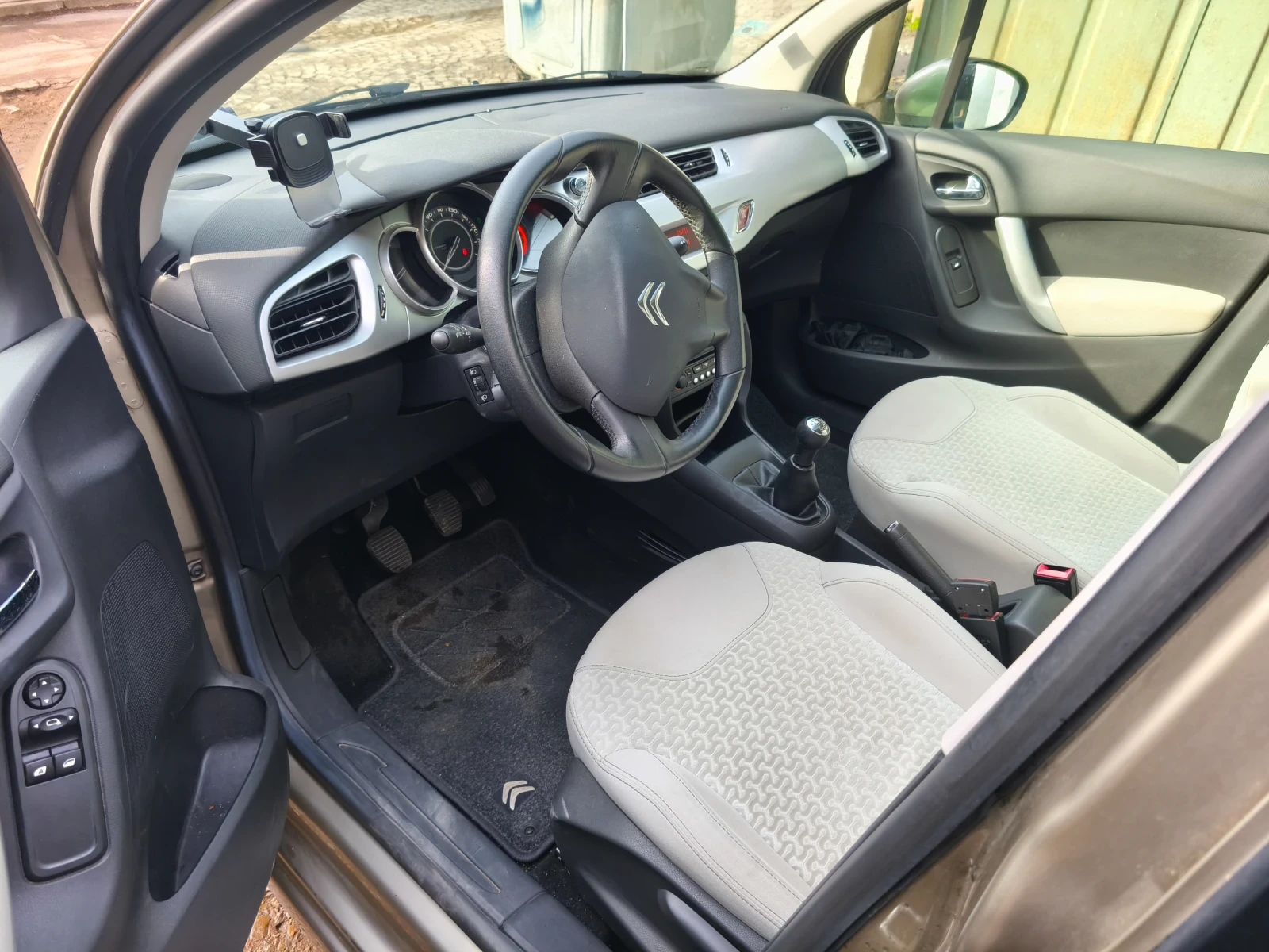 Citroen C3  - изображение 9