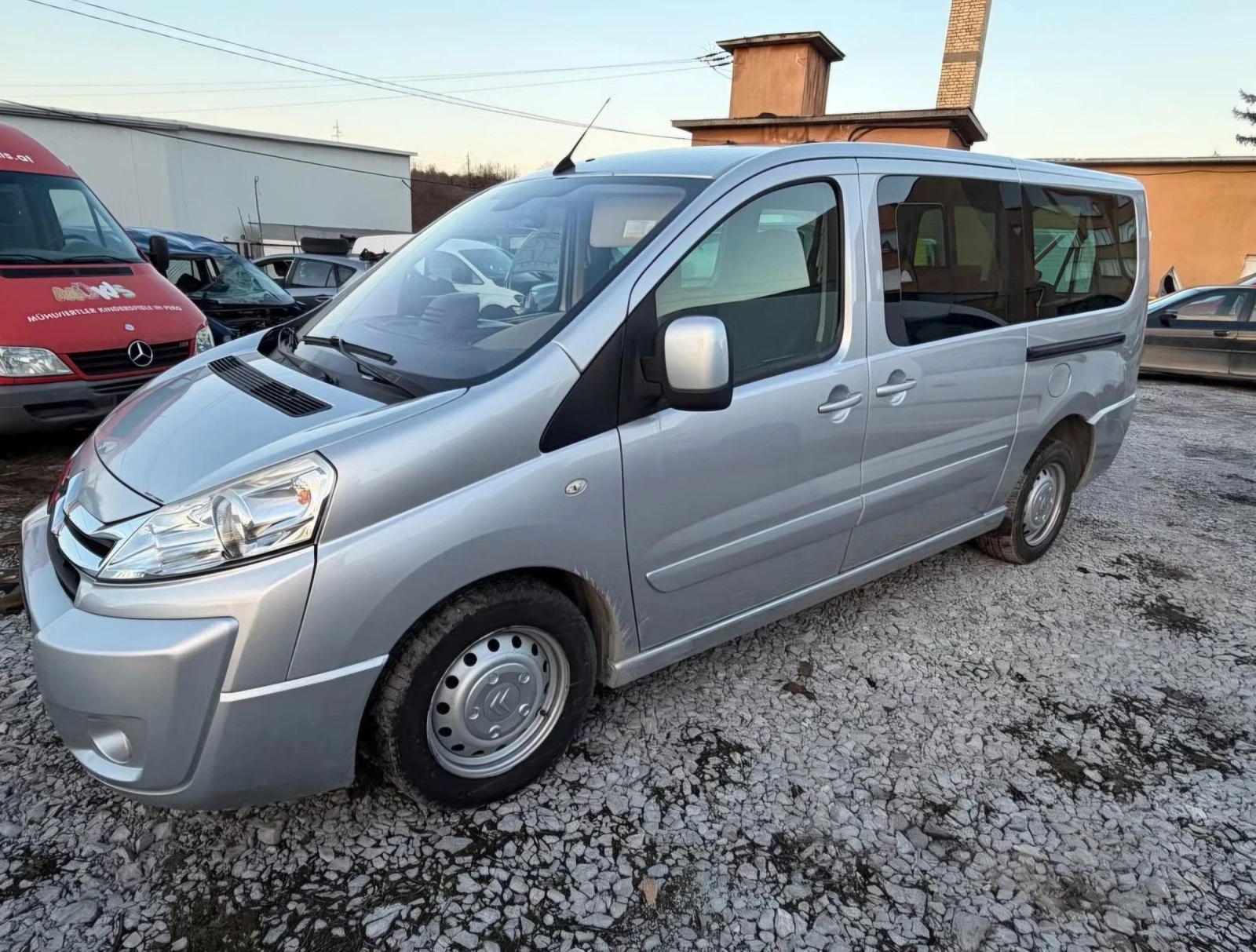 Citroen Jumpy 2.0 дизел 163к.с, снимка 2 - Автомобили и джипове - 53716291