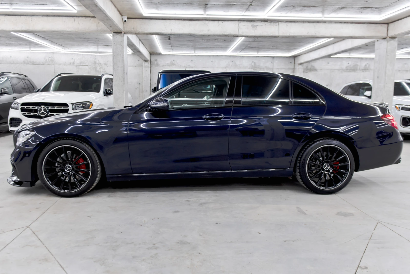 Mercedes-Benz E 220 D* 9G-Tronic* AMG* 2019* Digital* LED* Нов внос, снимка 8 - Автомобили и джипове - 53866878