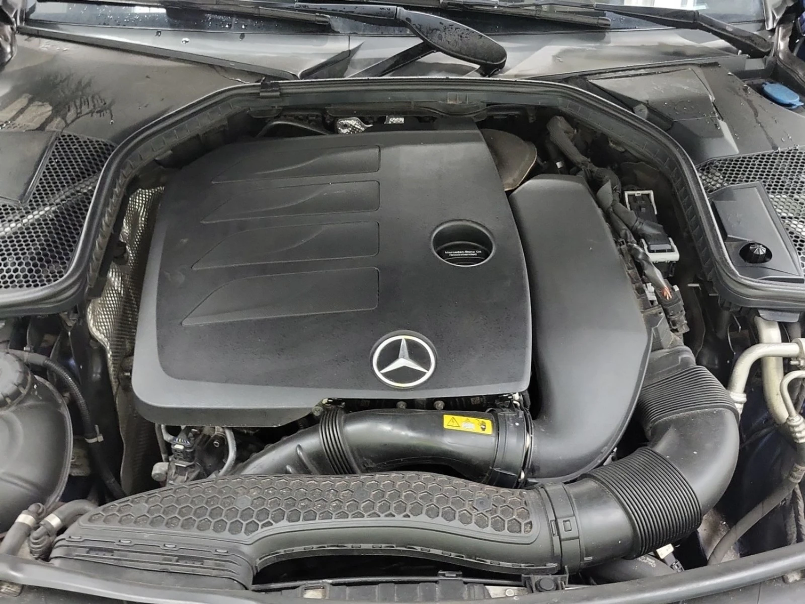 Mercedes-Benz C 300 AWD* АвтоКредит* (ЦЕНА ДО БГ), снимка 13 - Автомобили и джипове - 54401353