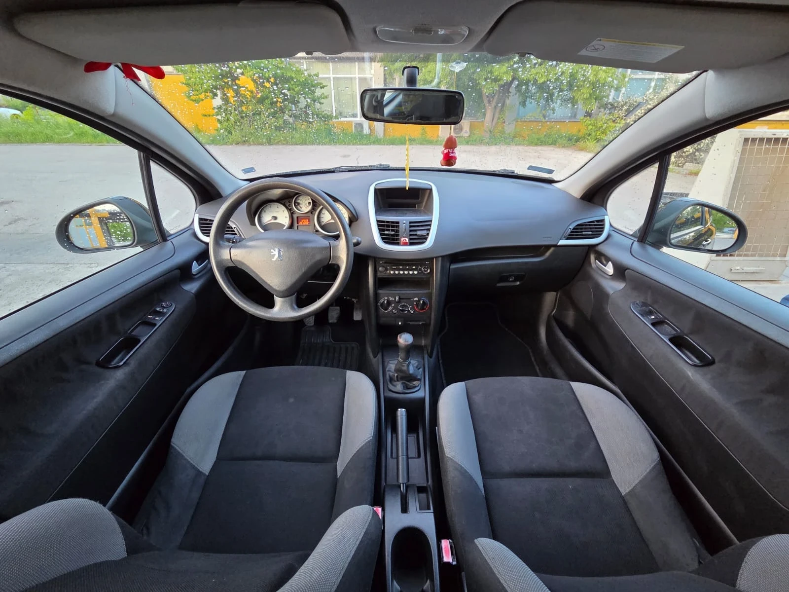 Peugeot 207, снимка 15 - Автомобили и джипове - 54576531