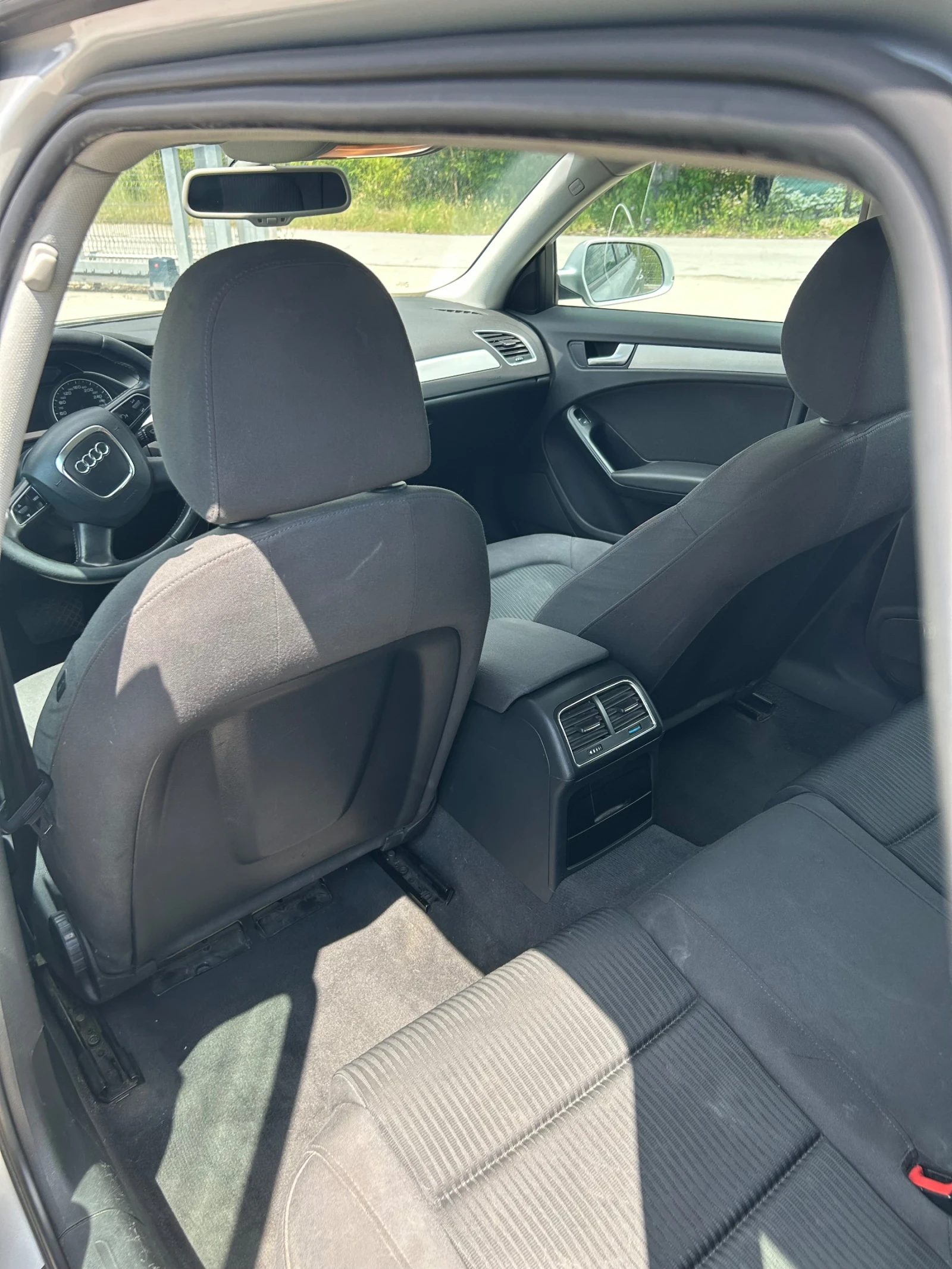 Audi A4 A4 B8 2.0 TDI Avant, снимка 10 - Автомобили и джипове - 54793714