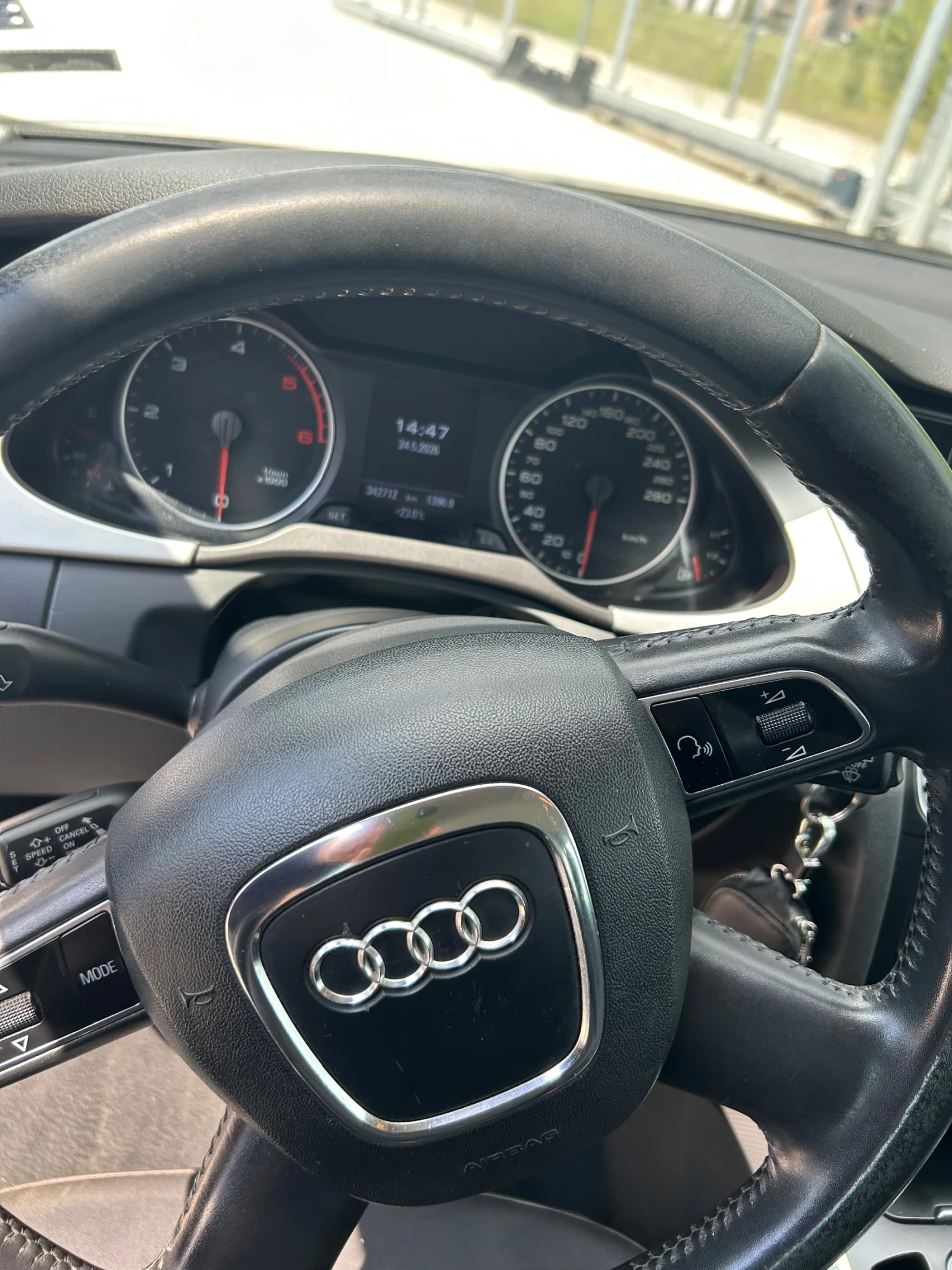 Audi A4 A4 B8 2.0 TDI Avant, снимка 7 - Автомобили и джипове - 54793714