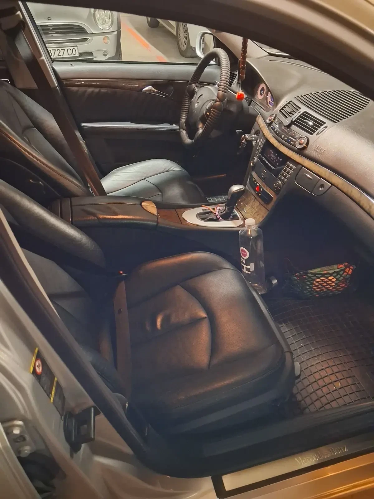Mercedes-Benz E 220 Седан, снимка 6 - Автомобили и джипове - 54823260