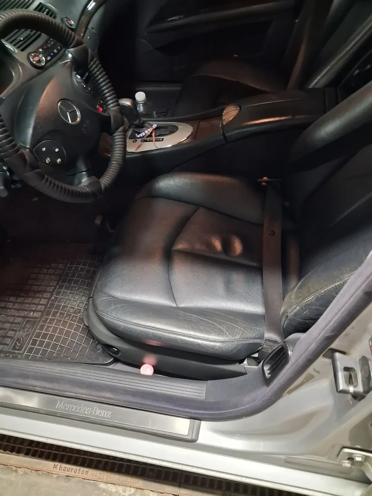 Mercedes-Benz E 220 Седан, снимка 9 - Автомобили и джипове - 54823260
