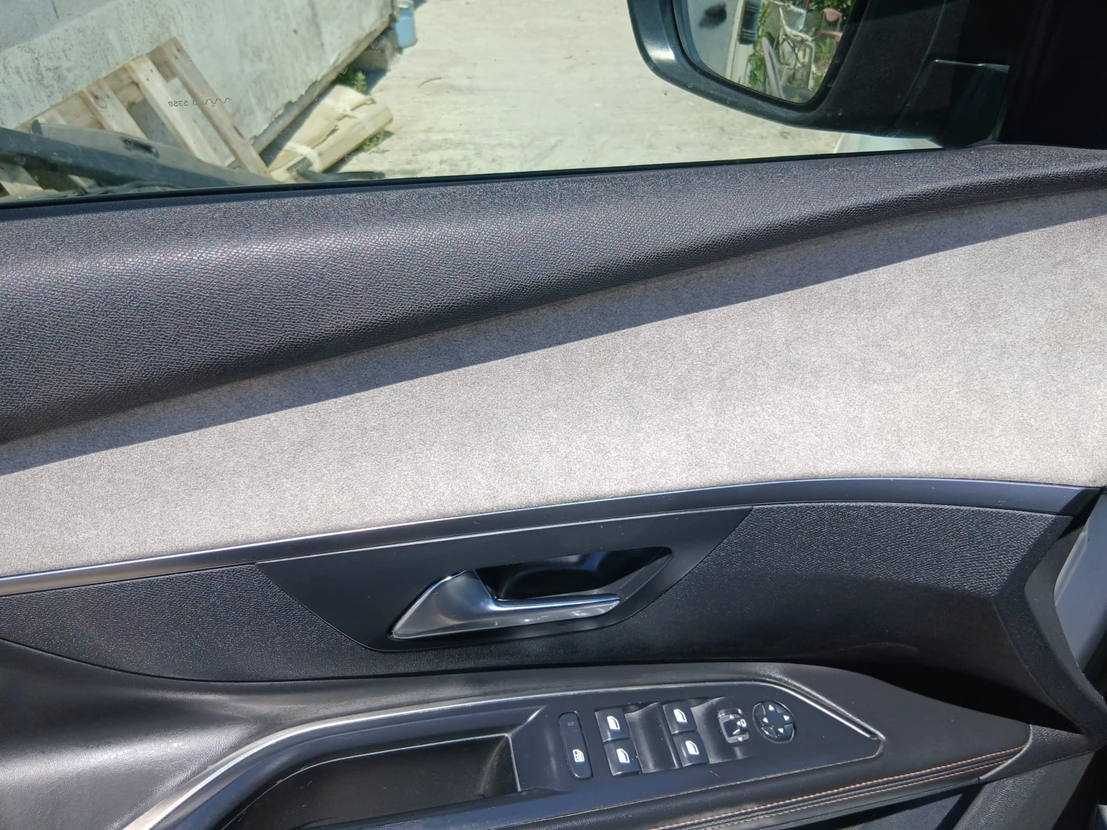 Peugeot 5008 2.0 GT, снимка 10 - Автомобили и джипове - 55031607