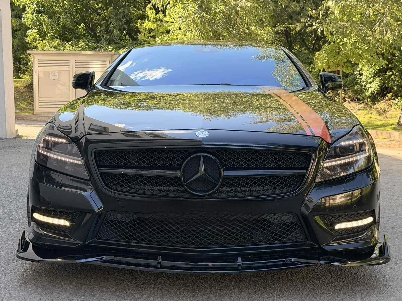 Mercedes-Benz CLS 500 AMG OPTIC / ПОДГРЕВ / ВЕНТИЛАЦИЯ, снимка 2 - Автомобили и джипове - 55235801