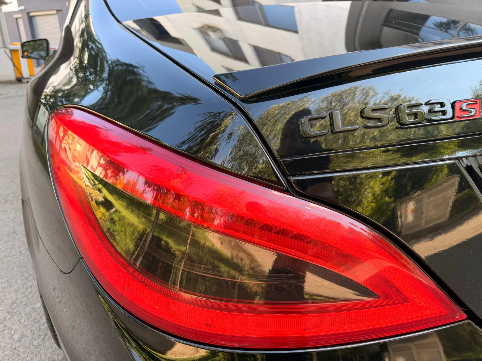 Mercedes-Benz CLS 500 AMG OPTIC / ПОДГРЕВ / ВЕНТИЛАЦИЯ, снимка 17 - Автомобили и джипове - 55235801