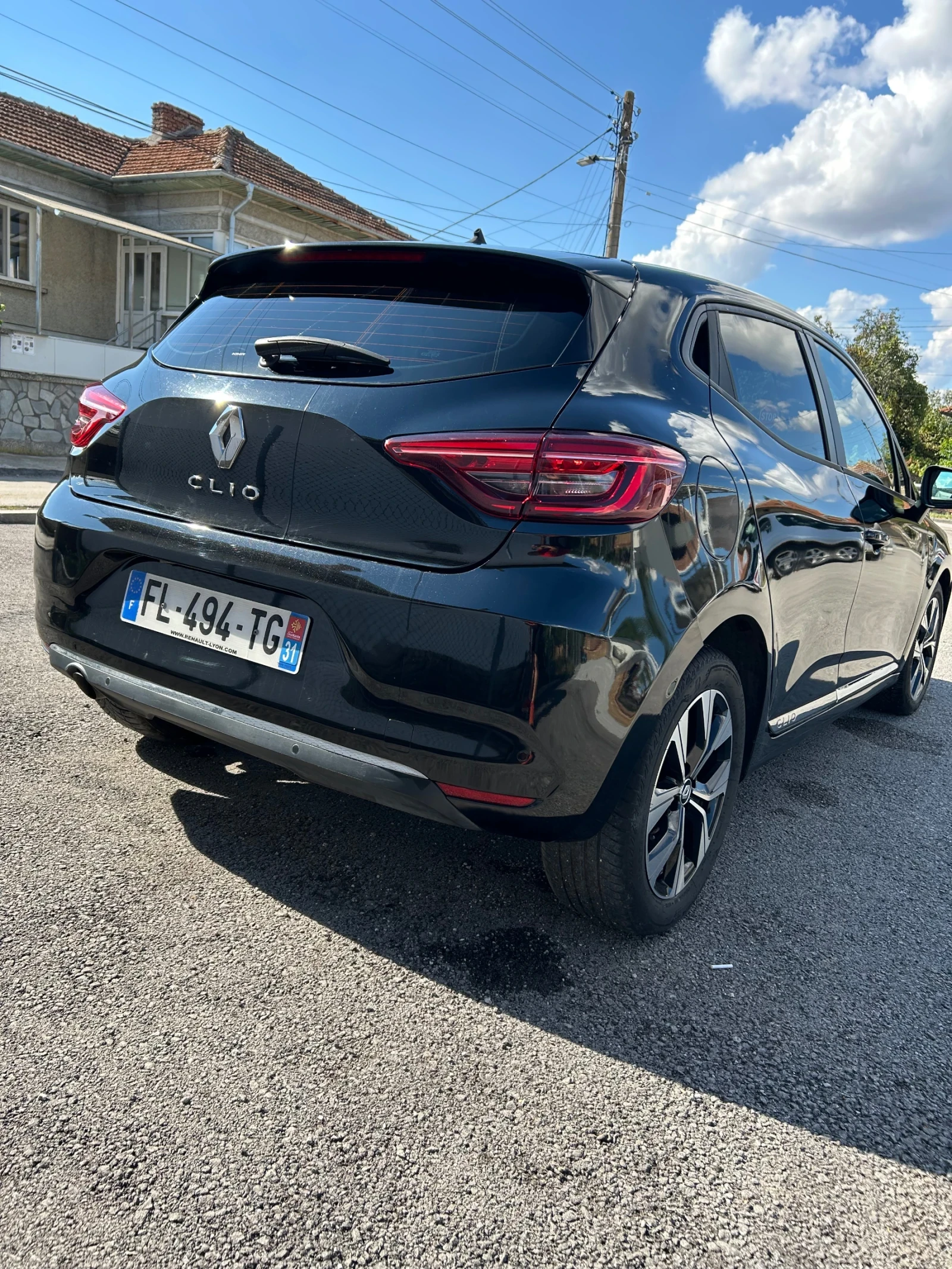 Renault Clio 1.5 dci, снимка 7 - Автомобили и джипове - 56072112