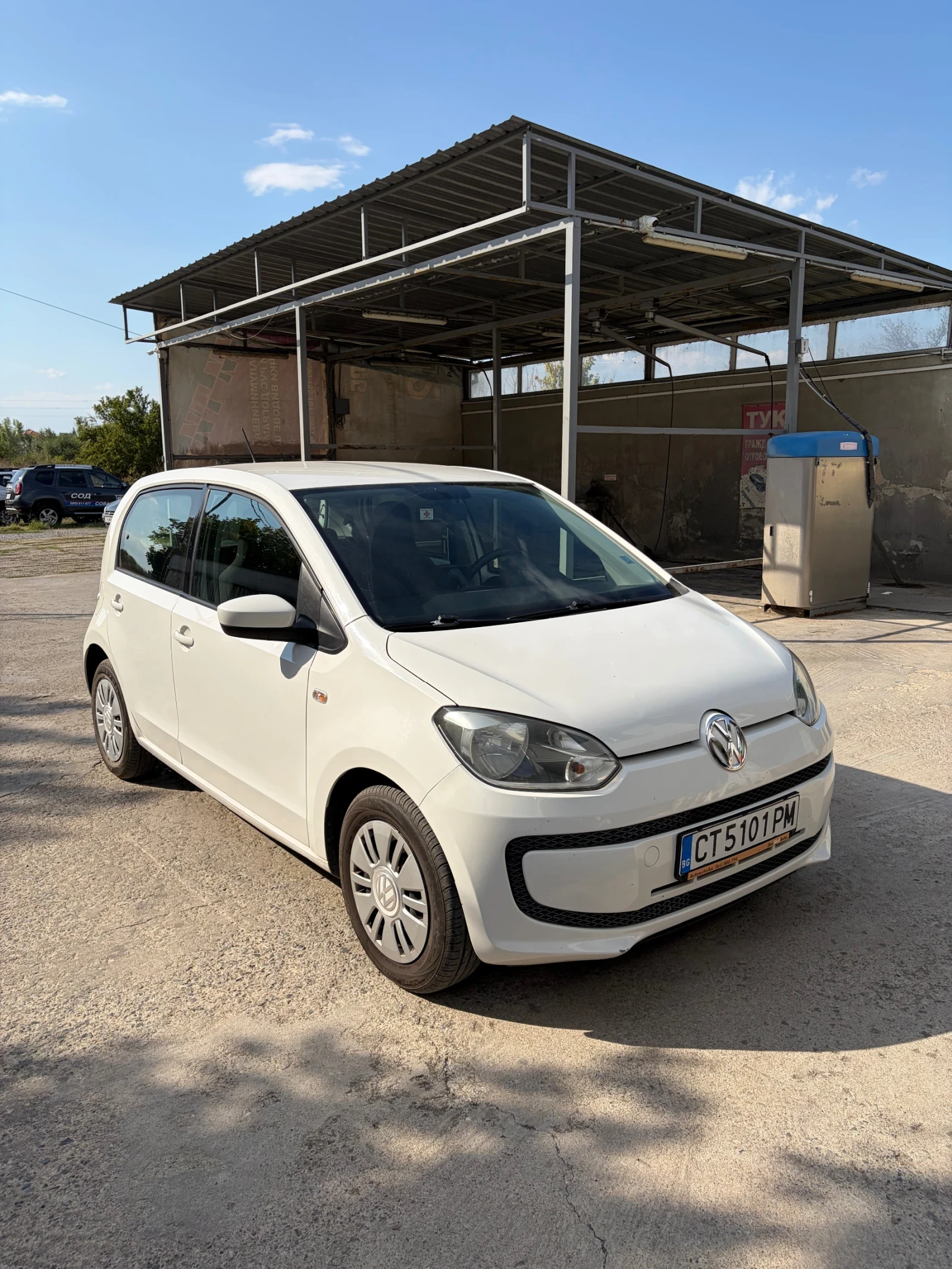 VW Up, снимка 2 - Автомобили и джипове - 56165056