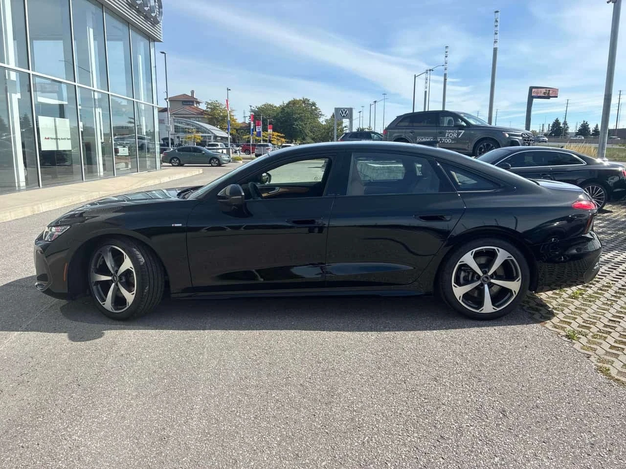 Audi A6 PROGRESSIV| DIS| PANO| 360CAM| ЩОРИ| , снимка 2 - Автомобили и джипове - 56192895