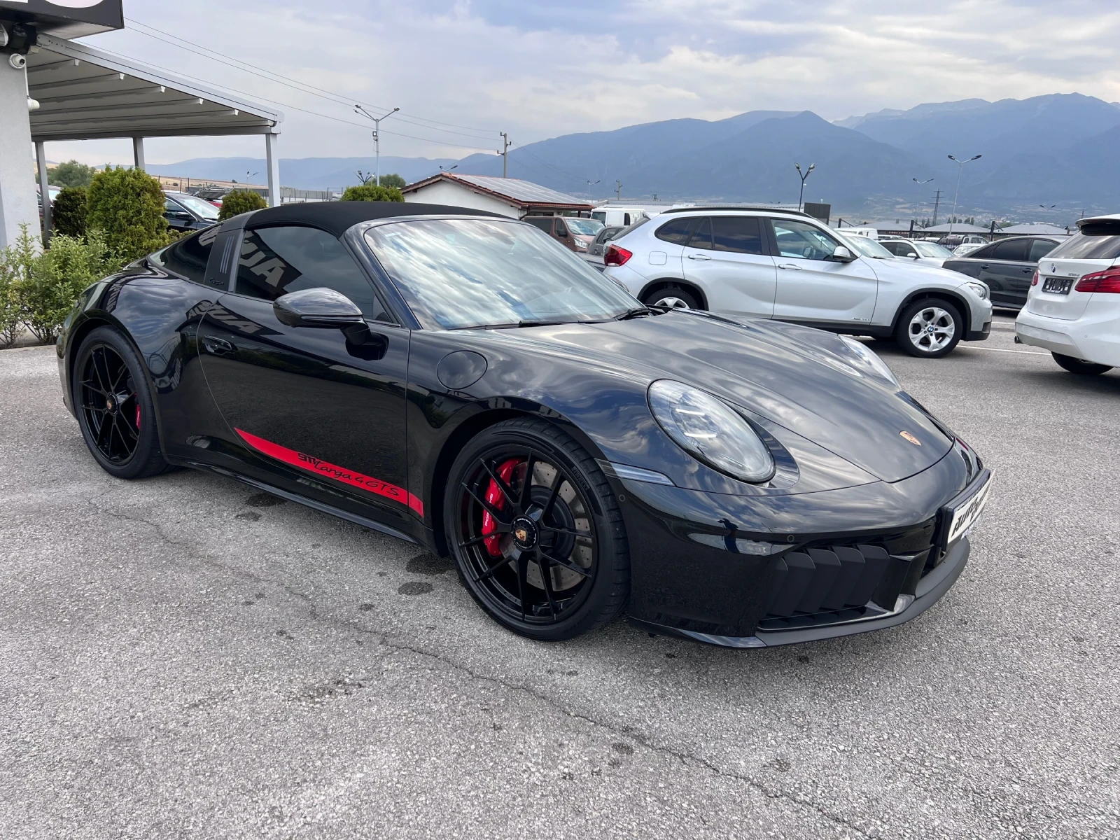 Porsche 911 Targa 4 GTS, снимка 3 - Автомобили и джипове - 56367905