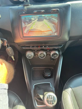 Dacia Duster 1.6 LPG 114hp* TV+ DVD* КОЖА* ПОДГРЕВ* КАМЕРА, снимка 3